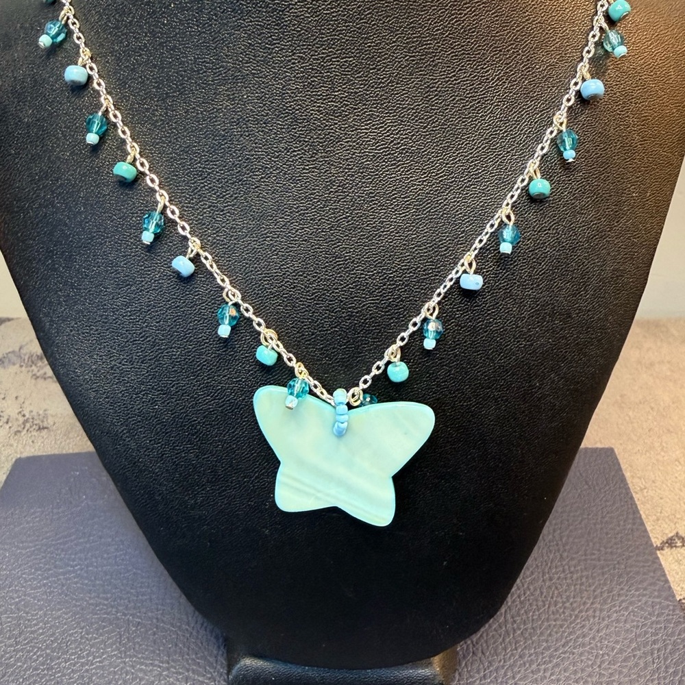 Vintage Avon Mother Of Pearl Necklace, New In Box